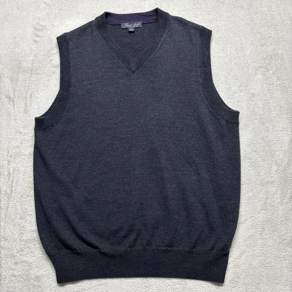 Garret‎ Scott Sweater Vest Mens L Charcoal Gray Extra Fine Merino Wool V Neck